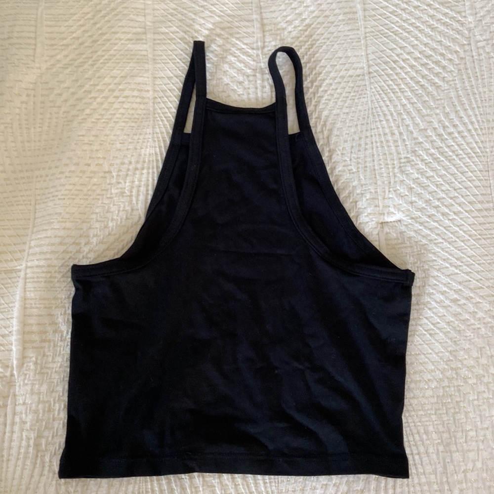 Halter top - Picture 2 of 3
